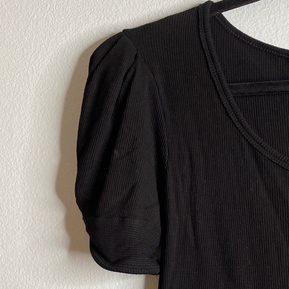 Hem and Thread womens ribbed black short sleeve blouse.size large. - Picture 2 of 4